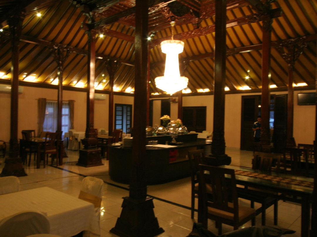 D'Green Resort Solo主图