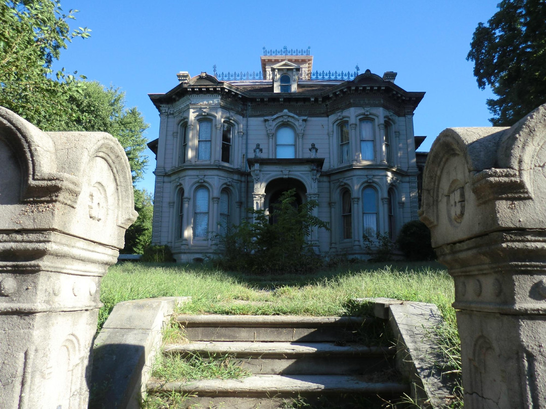 Hall Street Historic District-圣约瑟夫必去景点