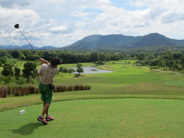 Chiangmai Highlands Golf Course-夜安必去景点