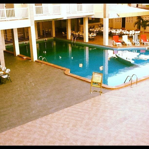 Crismon Hotel