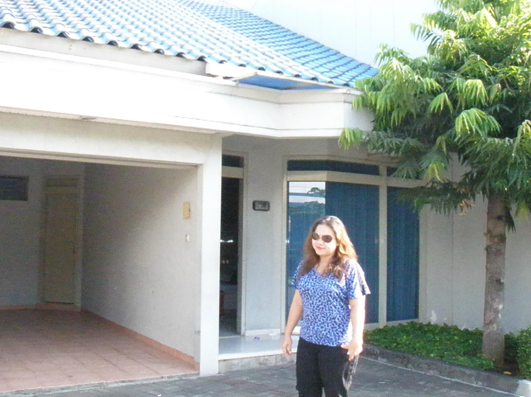 普瑞花园酒店主图