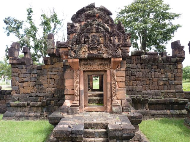 Prasat Puay Noi景点图片