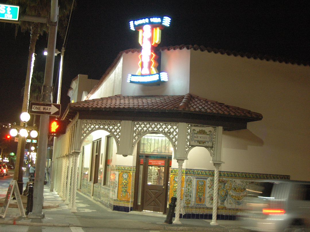 外伯城-坦帕必去景点