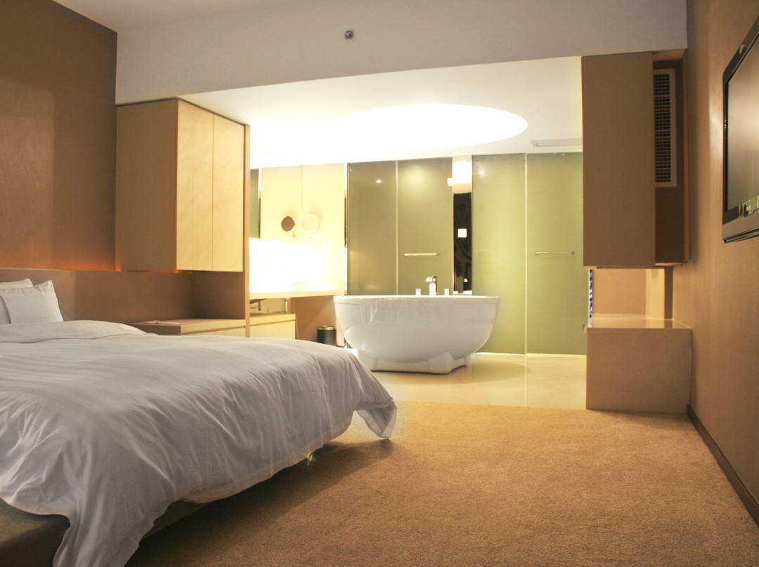 武汉棕榈泉国际酒店主图