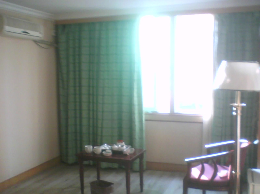 中山假日酒店主图