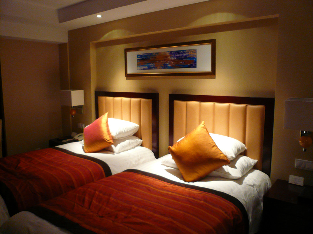 秦望大酒店主图