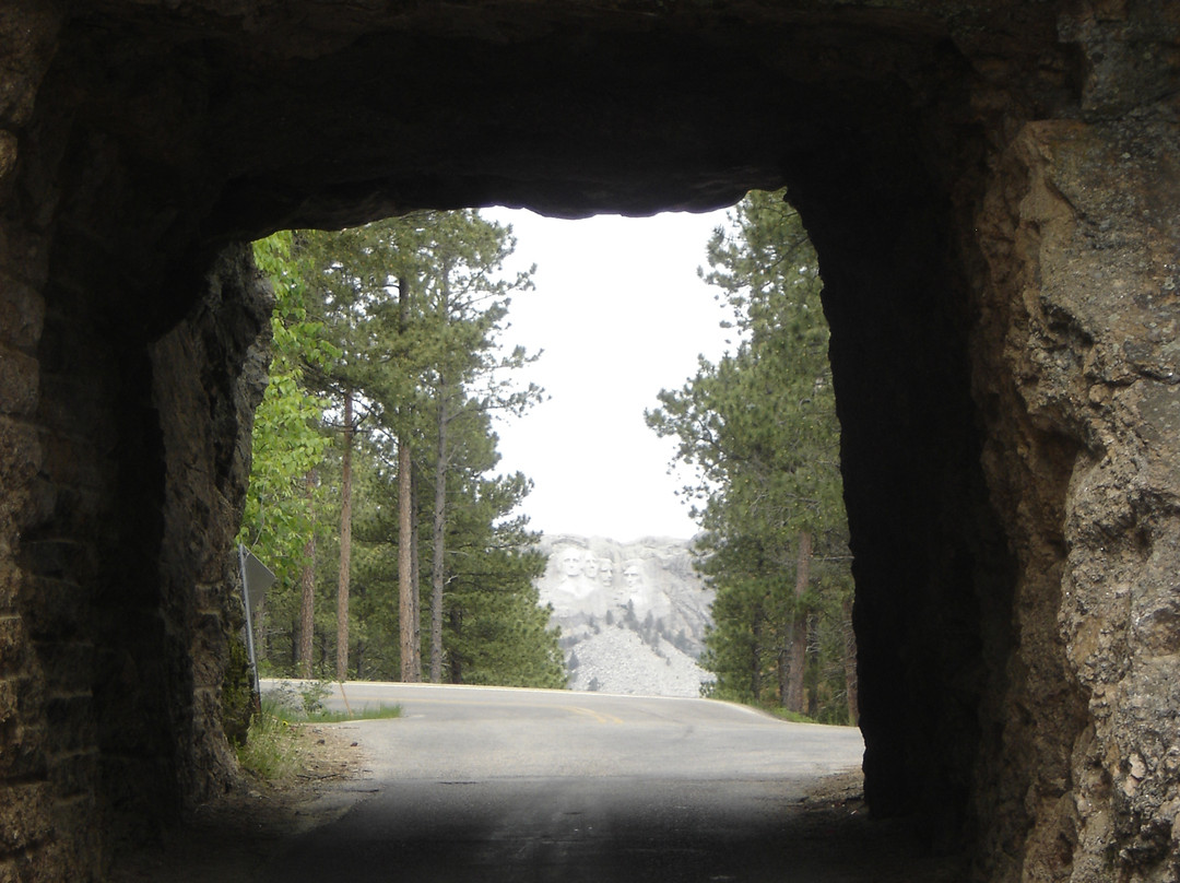 Iron Mountain Road-卡斯特必去景点