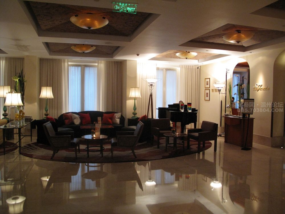 意杰·金棕榈酒店主图