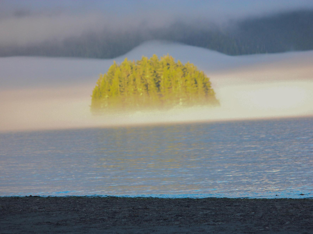 Vargas Island Provincial Park景点图片