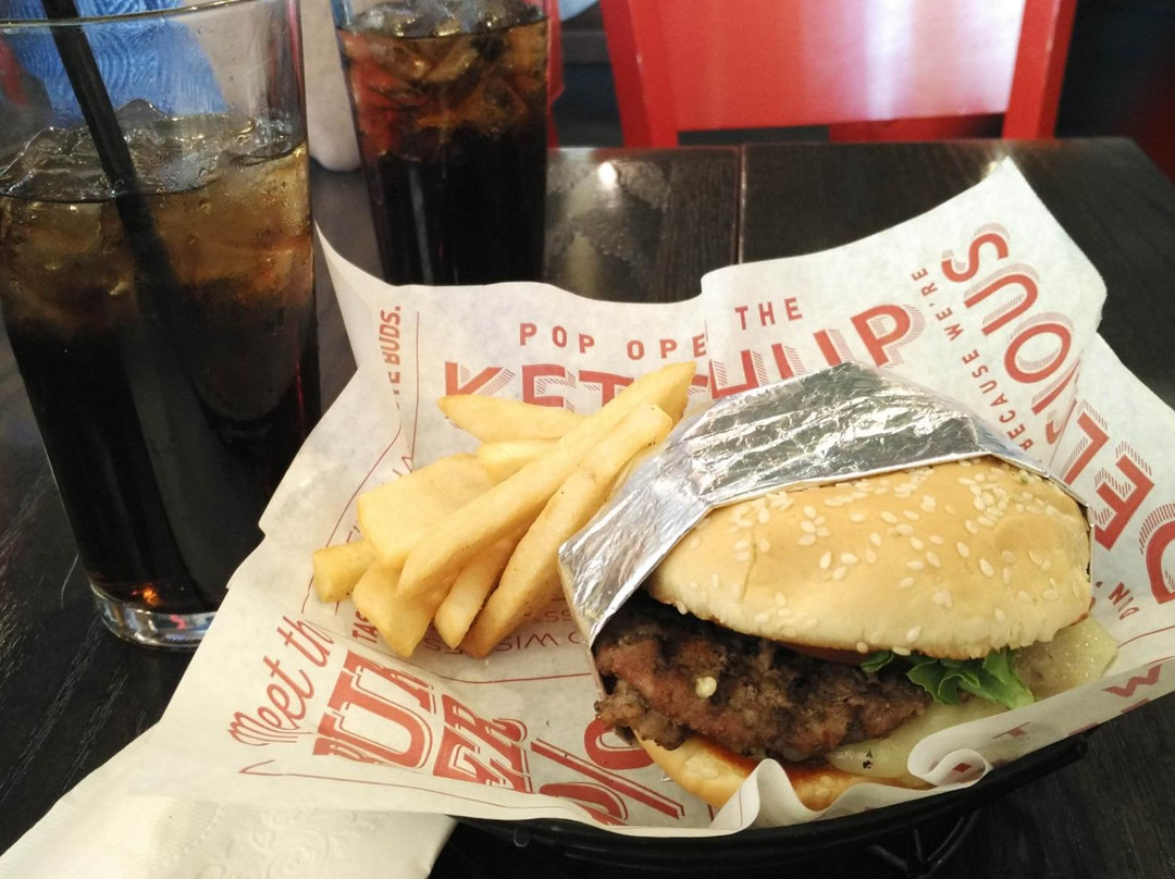 Red Robin Gourmet Burgers And Brews