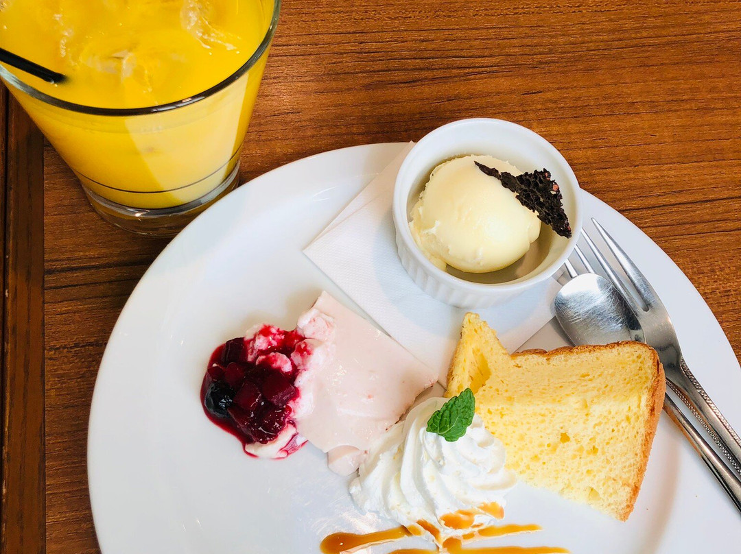 カフェ＆ダイニング ヒラソル