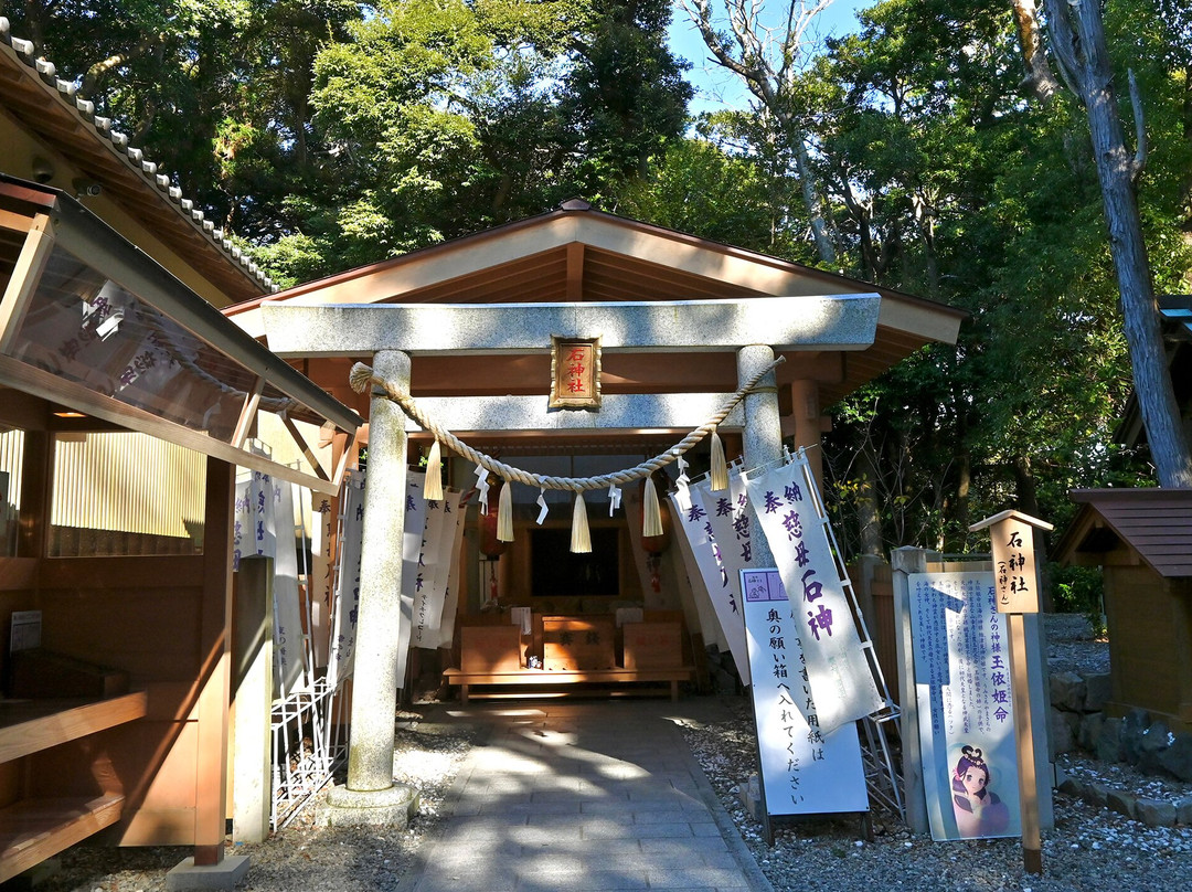 Shinmei Shrine景点图片