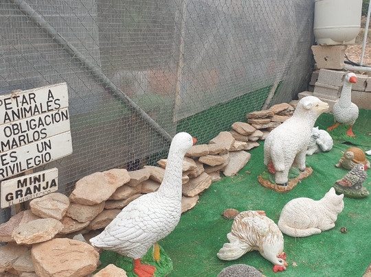 Mini Granja El Huertecico-Perin必去景点