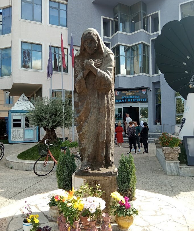 Monument to Mother Teresa-Shkoder必去景点