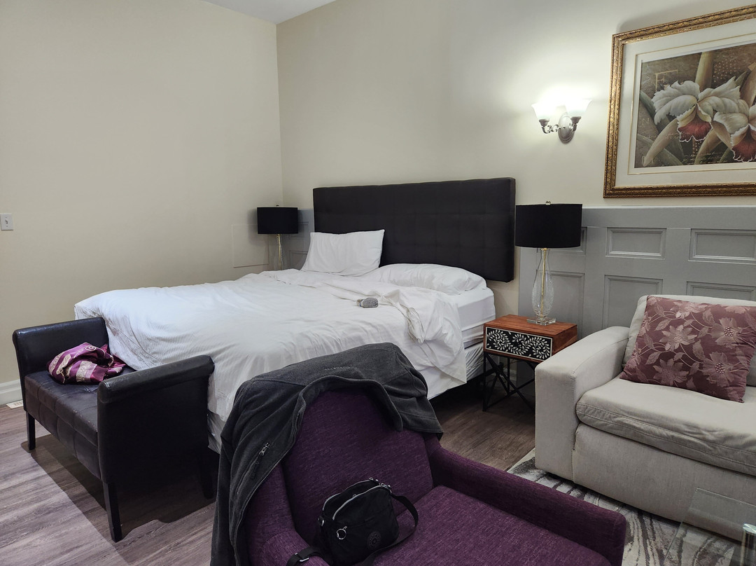 Grey Rose Suites主图