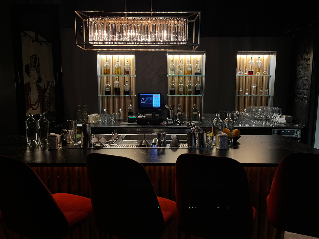 Perfumist Bar