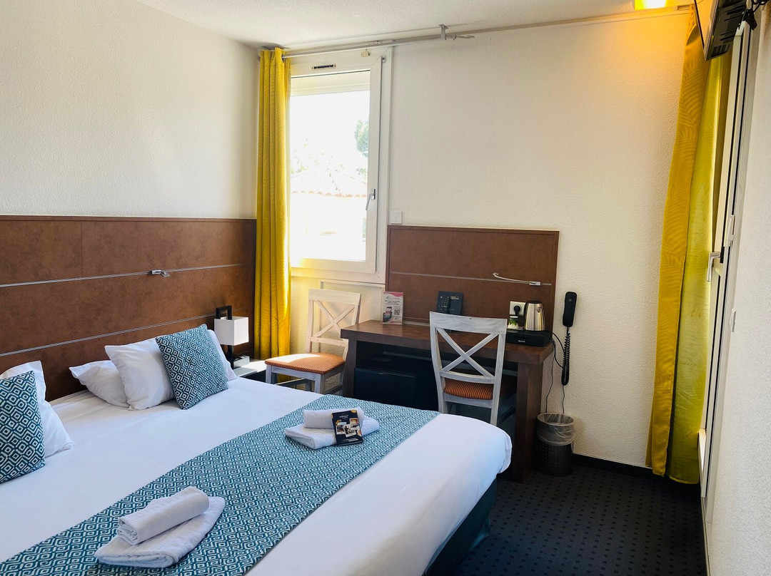 Hotel Gil de France主图