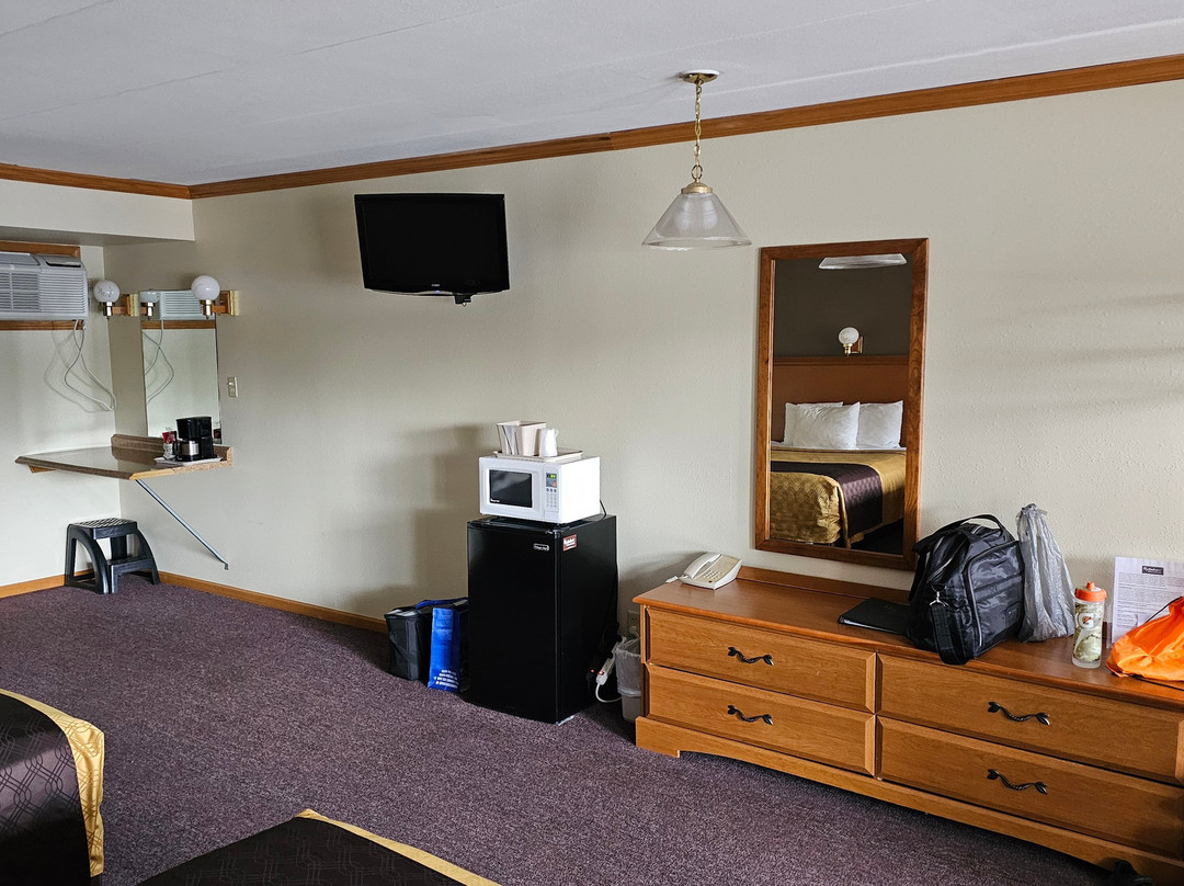 Ambers Inn & Suites主图