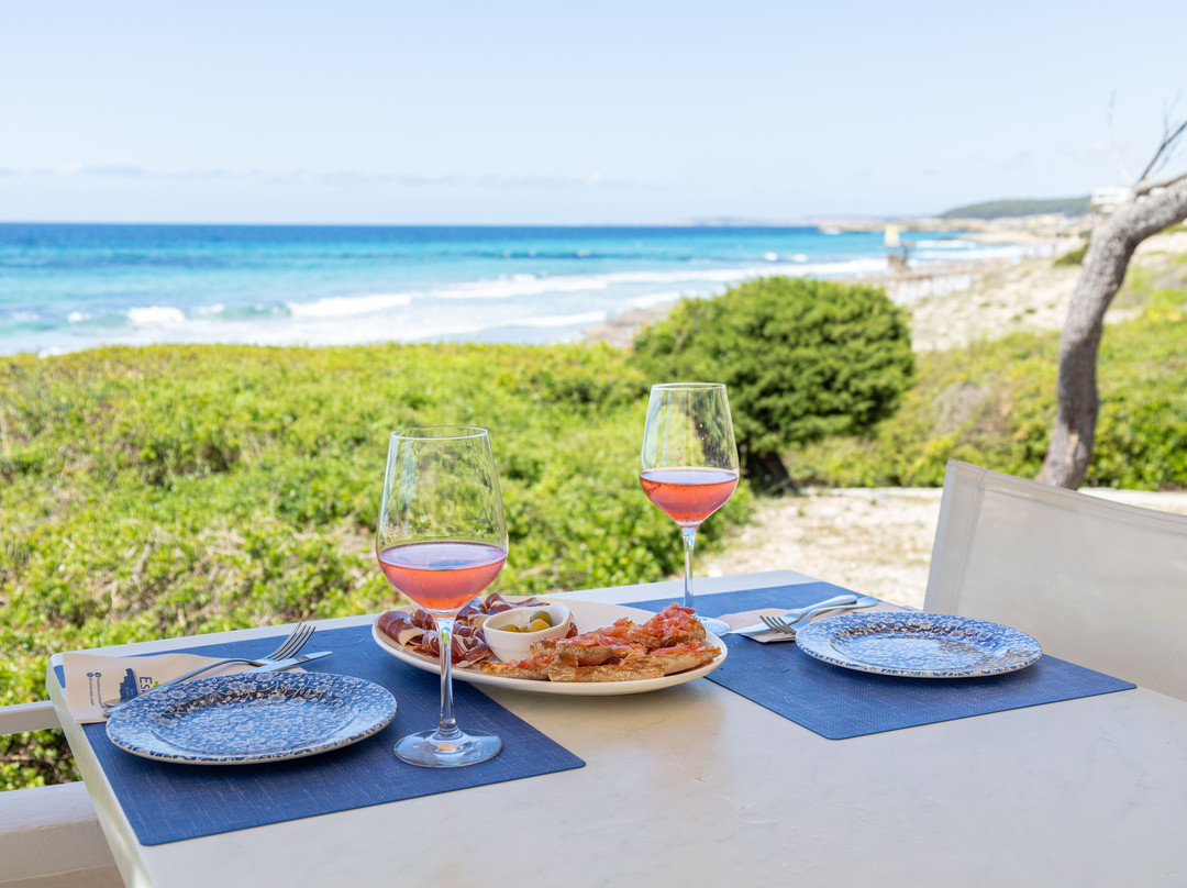 Migjorn Gran餐馆和美食-Restaurante Es Pins