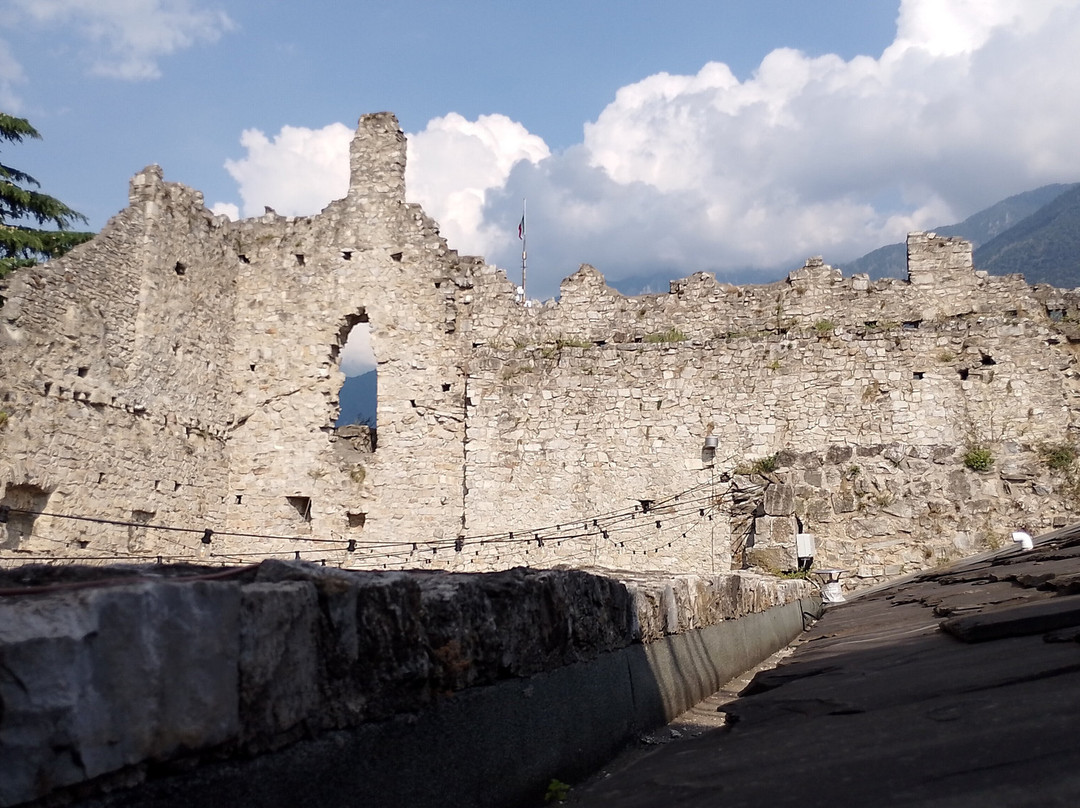 Castello Di Breno景点图片