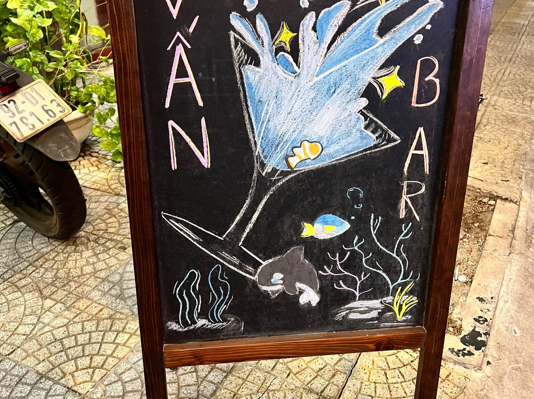 Vấn Cocktail Bar-Hai Chau必去景点