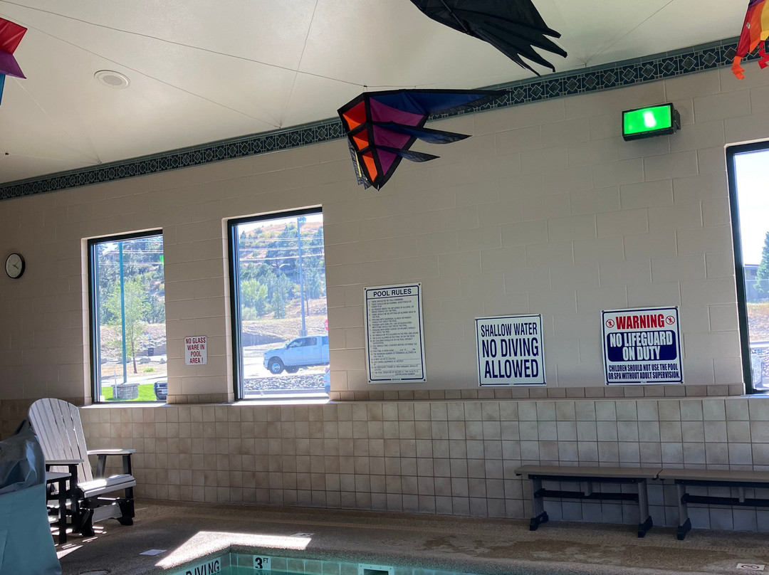 布特希尔套房酒店主图