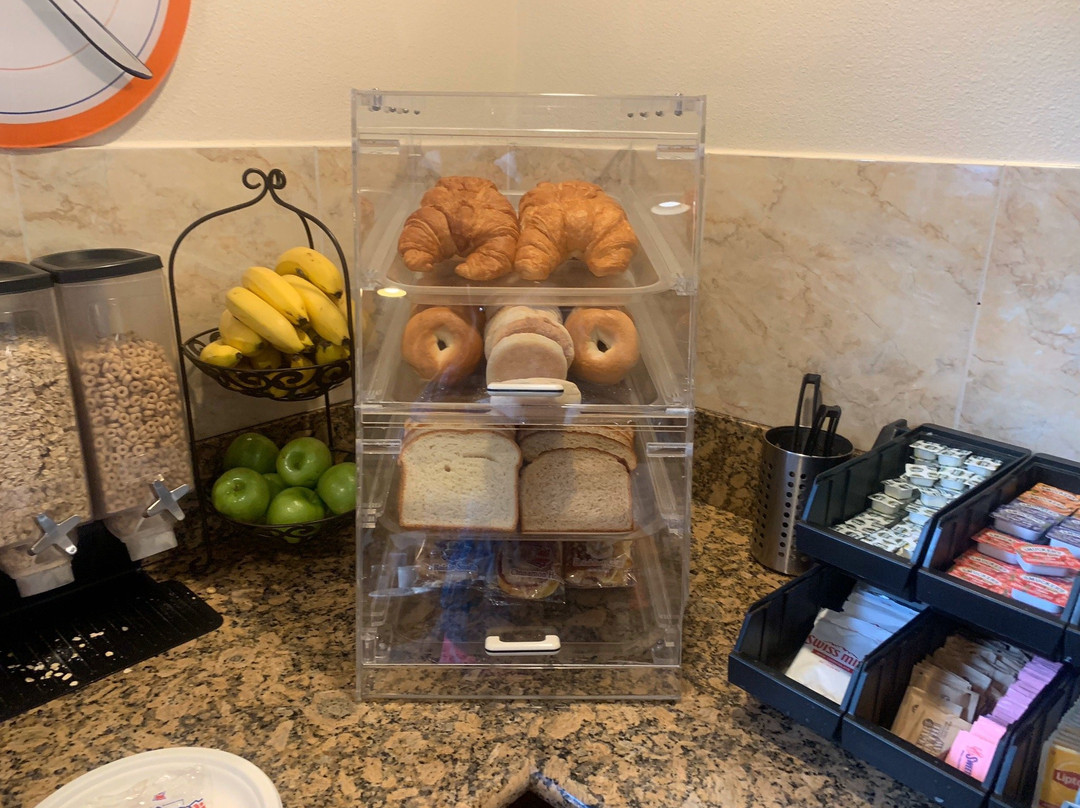 帕萨迪纳豪生酒店主图