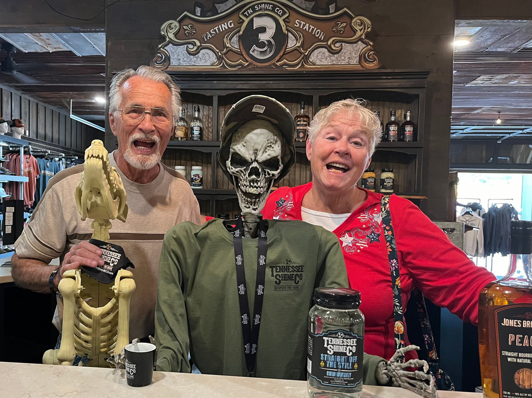 Tennessee Shine Company -sevierville-塞维尔维尔必去景点