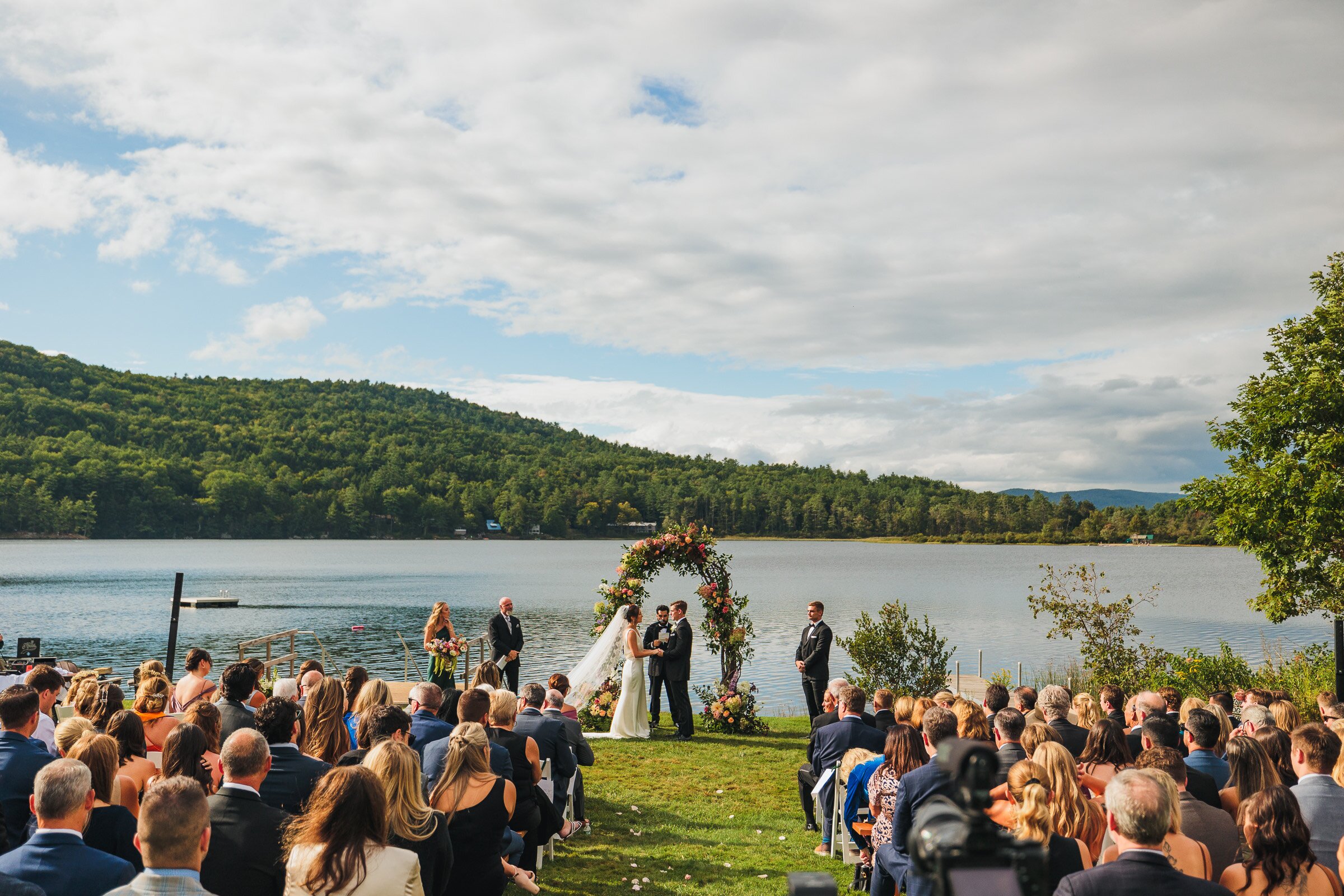 Loch Lyme Lodge & Cabins-官方