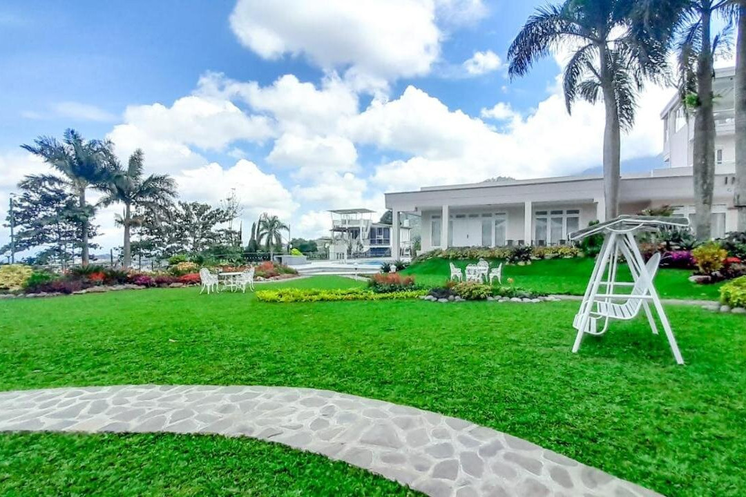 In Villa Garden Resort