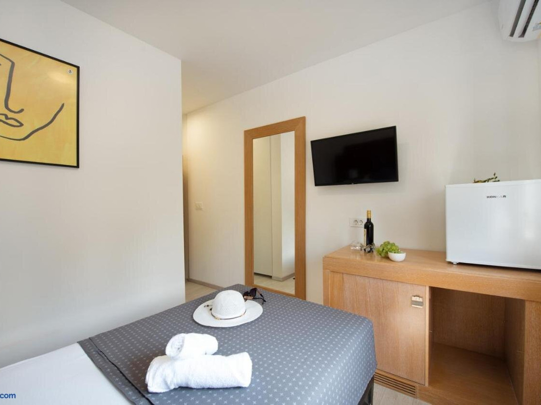 Hotel & Hostel Potpićan