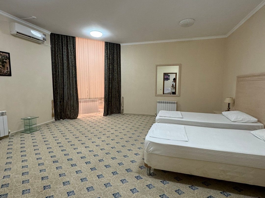 Hotel Continent主图
