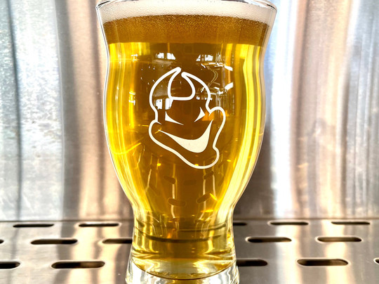 Devil May Care Brewing Company-温尼伯必去景点