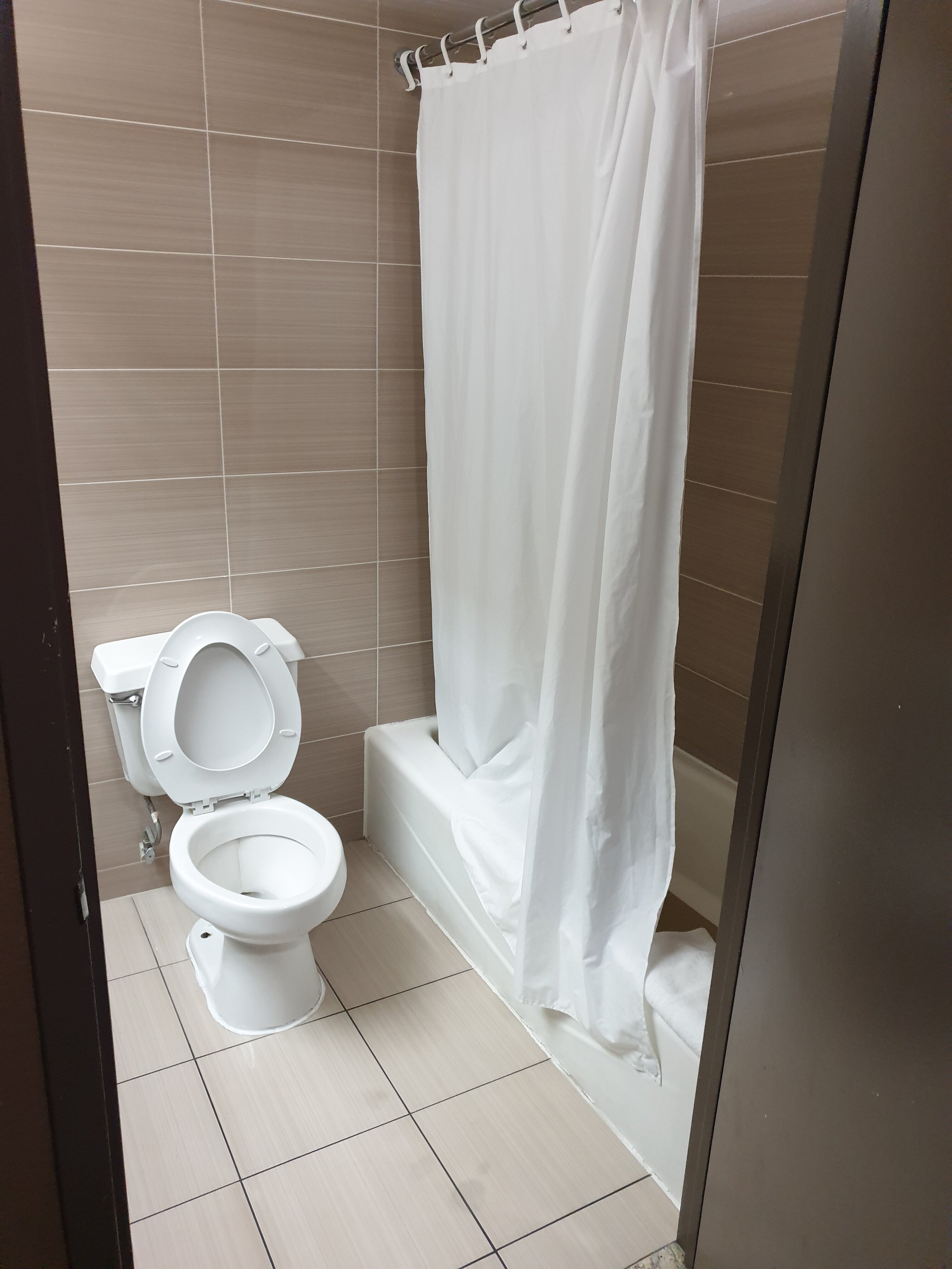 洛杉矶华商大酒店-浴室