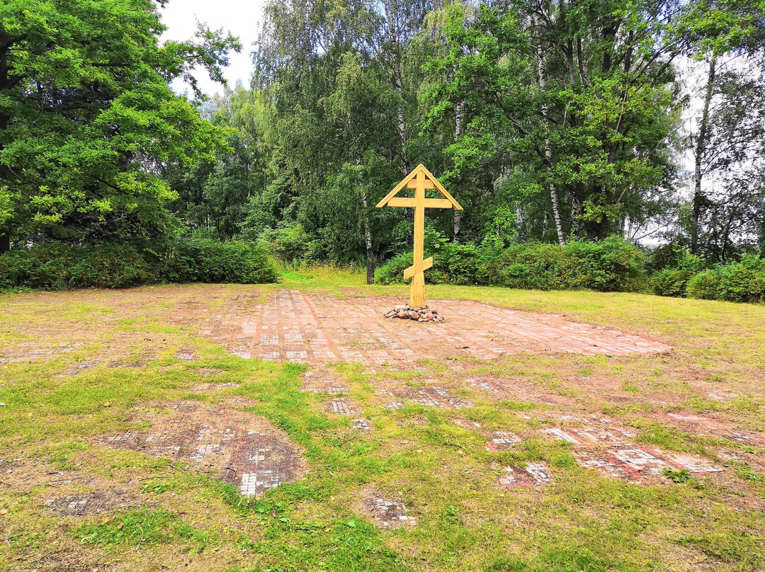 Worship Cross on Cathedral Hill-Ples必去景点