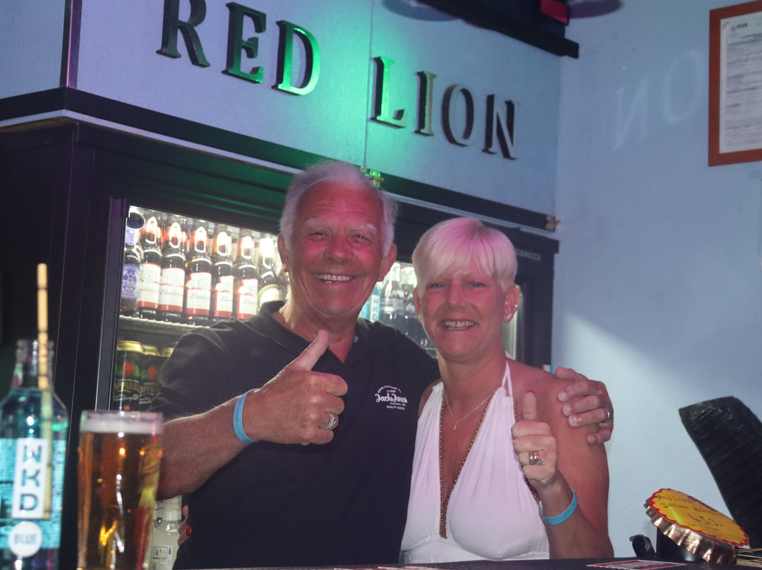 The Red Lion late loung景点图片