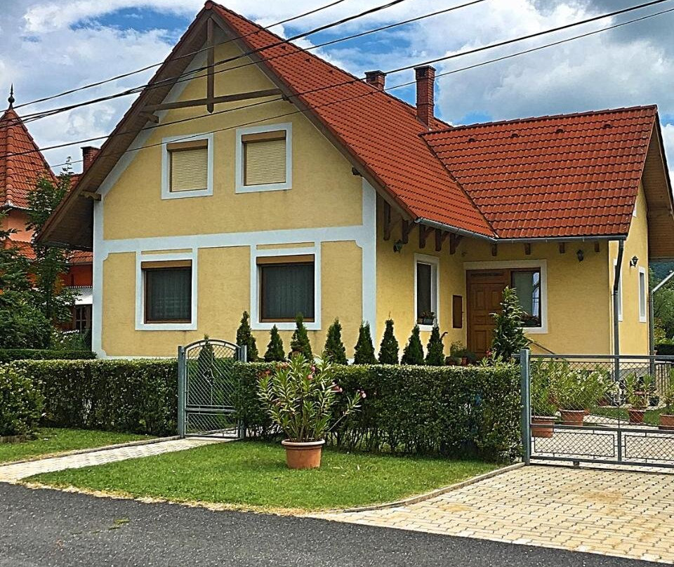 Petra Apartmanház
