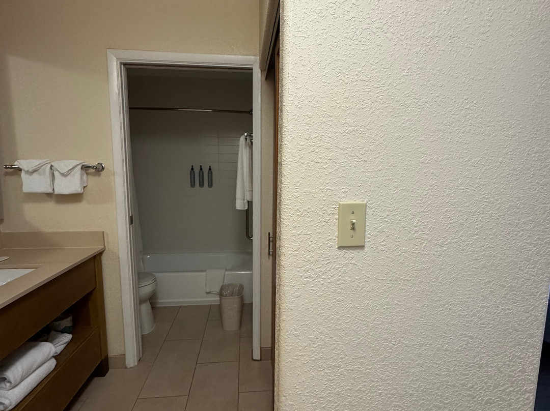 Courtyard by Marriott San Diego Del Mar/Solana Beach主图