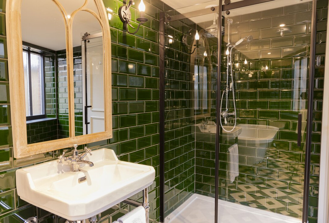 Dirty Bottles Hotel主图