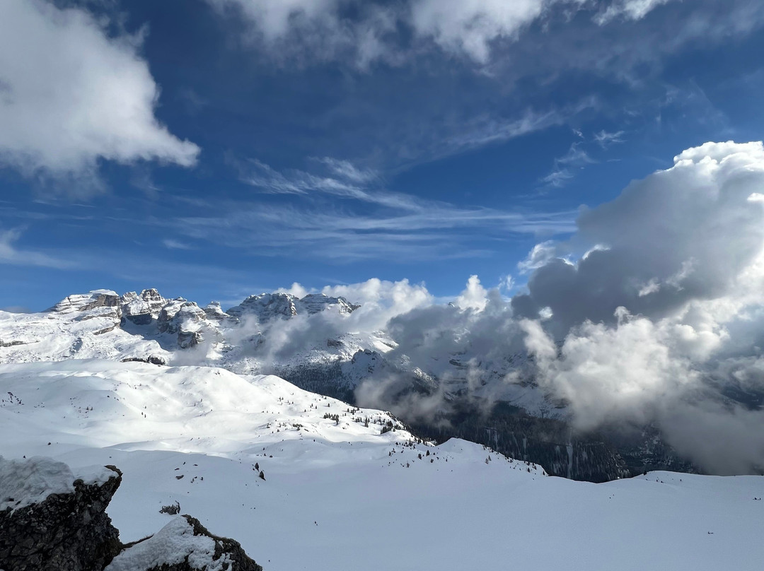 Scuola Italiana Sci e Snowboard Folgarida Dimaro景点图片