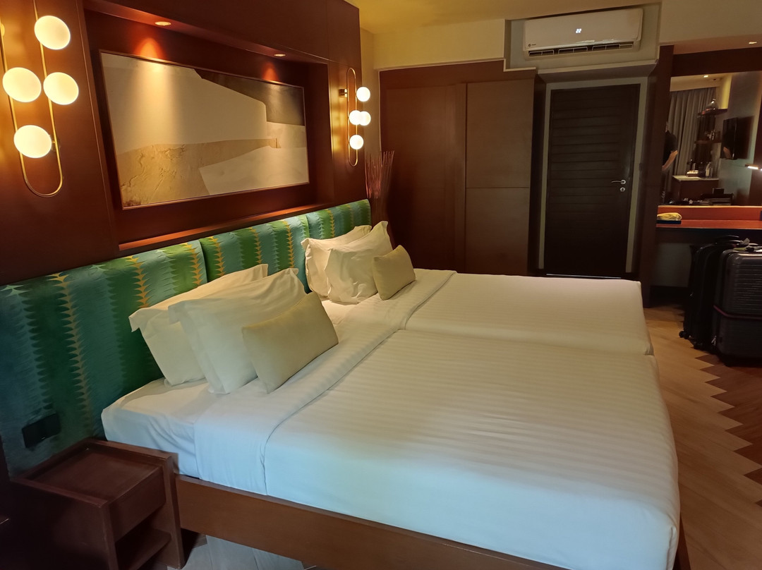 旭日海洋沙滩酒店主图