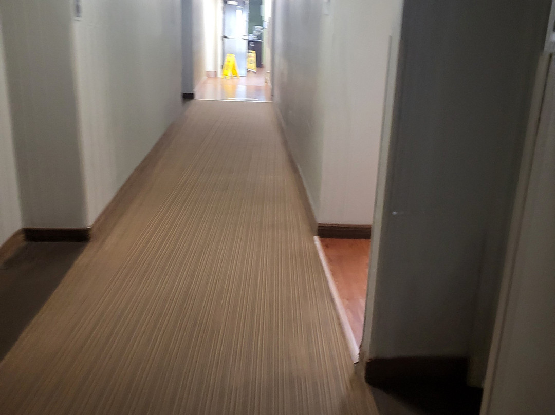 斯里普酒店主图