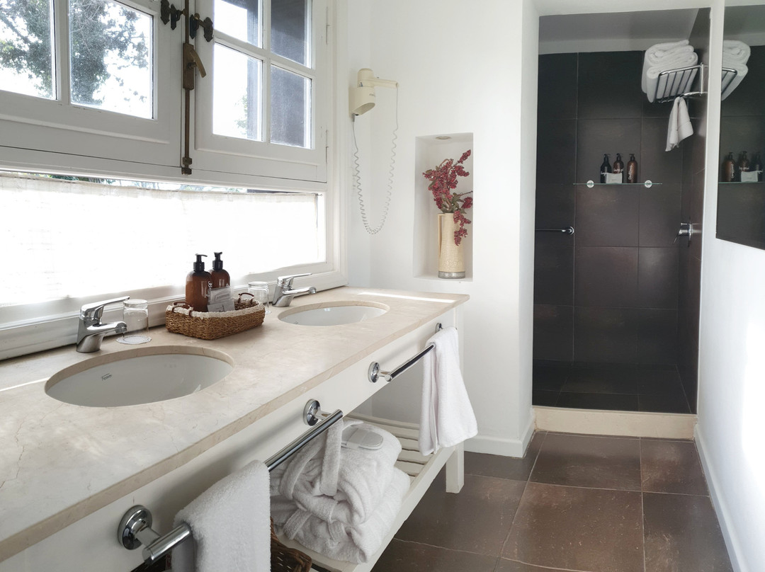 Hotel L'Auberge主图