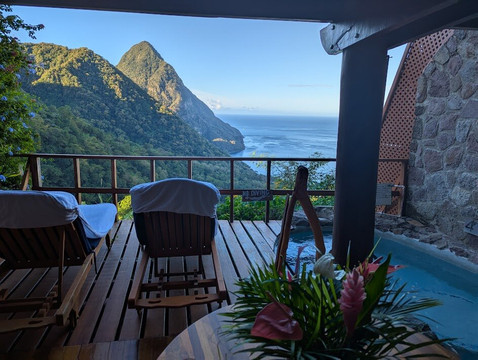 拉德拉度假酒店主图