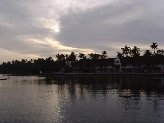 Grand Nirvana Lake Resort主图