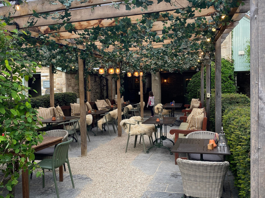 The Methuen Arms Hotel主图