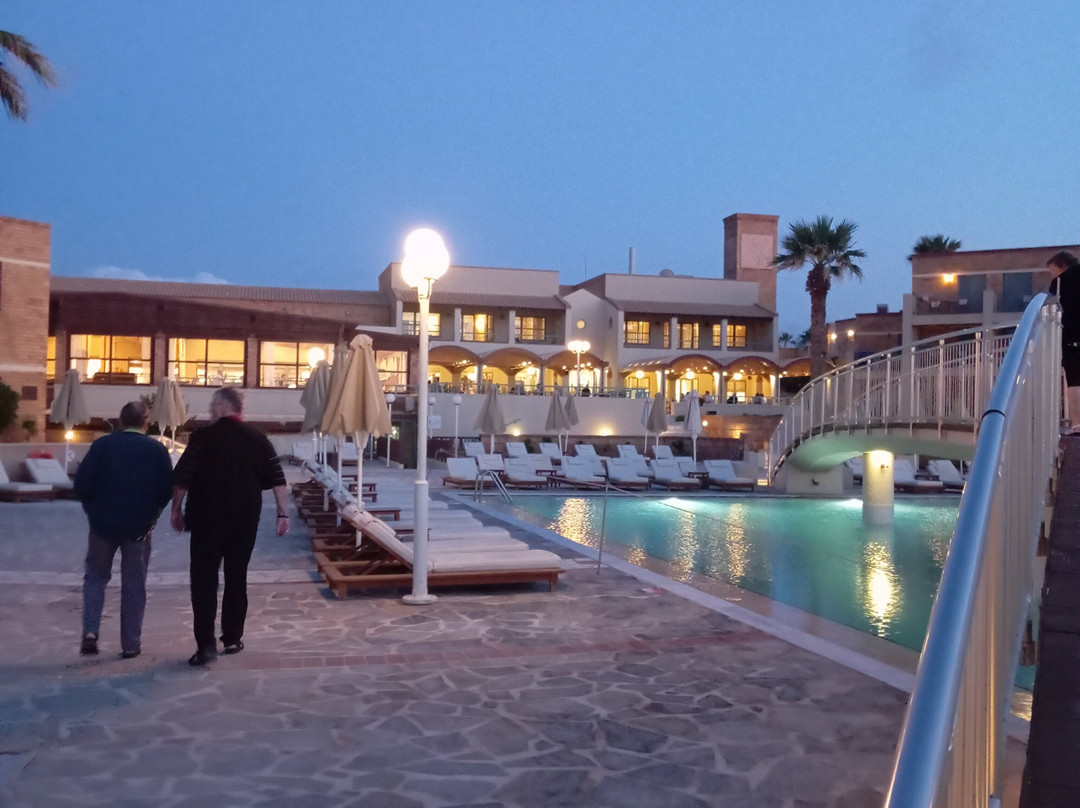 Bella Beach Hotel主图