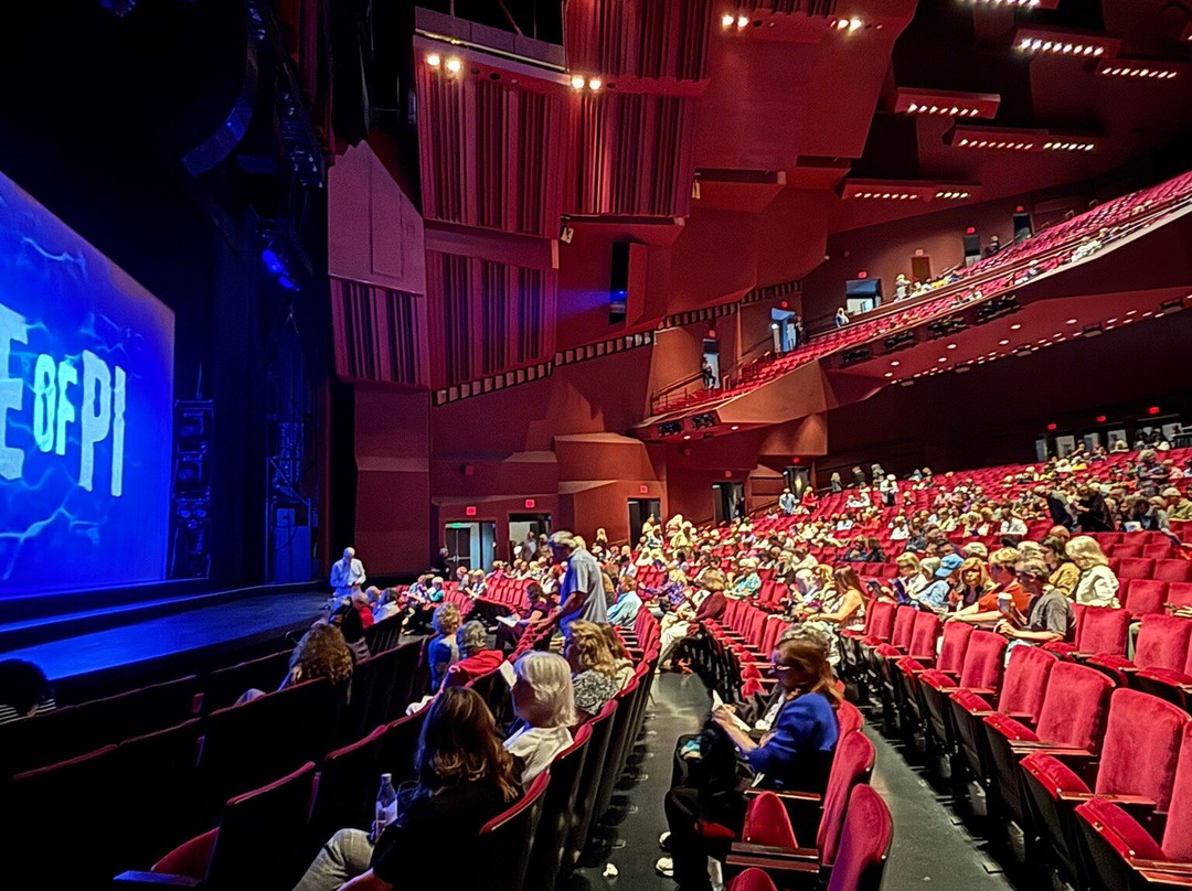 Segerstrom Center for the Arts-科斯塔梅沙必去景点