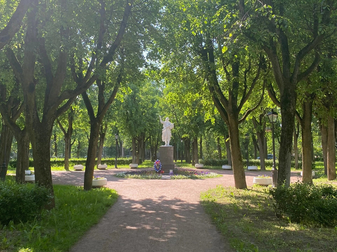 Monument to the Liberator Soldiers景点图片