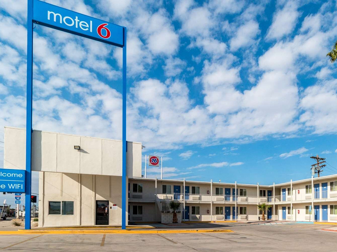 Motel 6 Blythe, CA - South